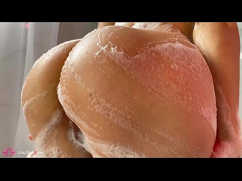 ❤️ Zeshkania masturbon pidhin me vibrator deri në orgazmë intensive në dush Porno ruse tek ne sq.fullsexmovs.ru ❌️